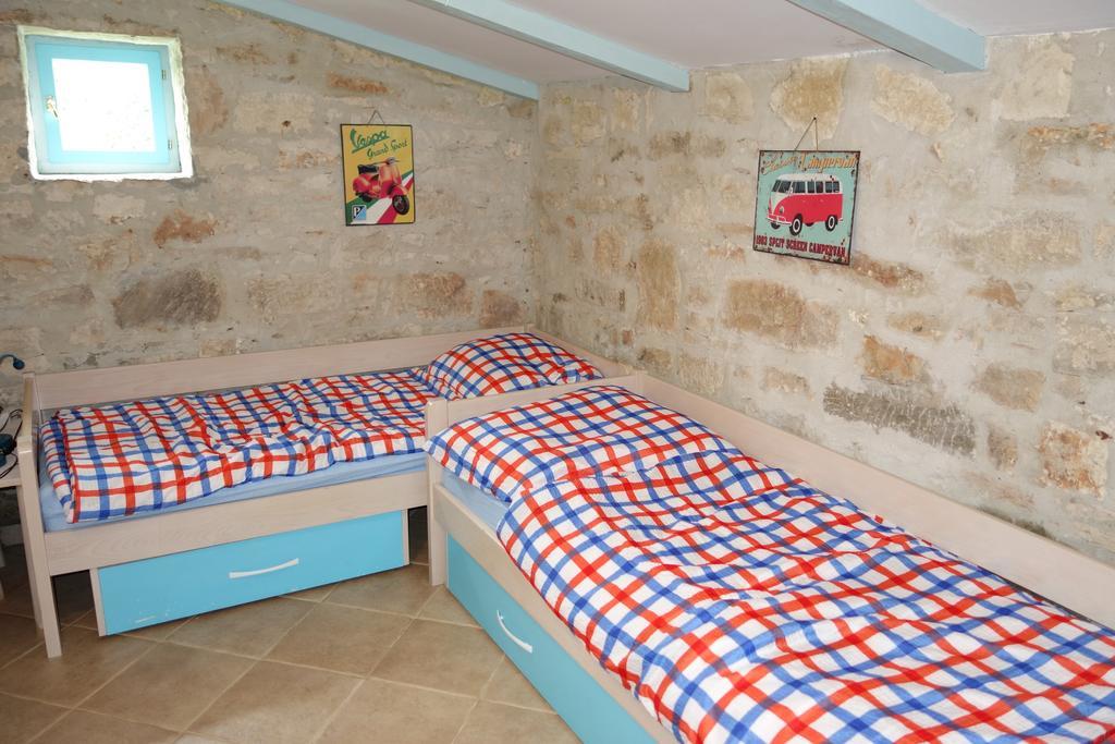 Vila Majda Tar-Vabriga Bagian luar foto